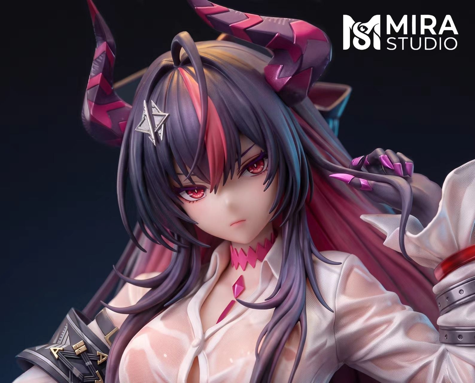 [Pre-order] 1/6 LED Shinku - MIRA Studio