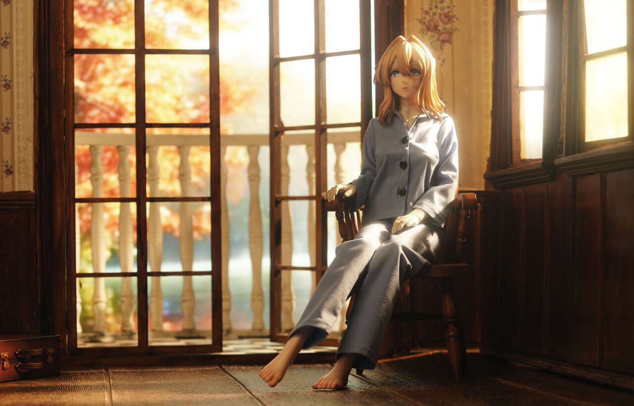 Violet Evergarden Figure Hospital gown front