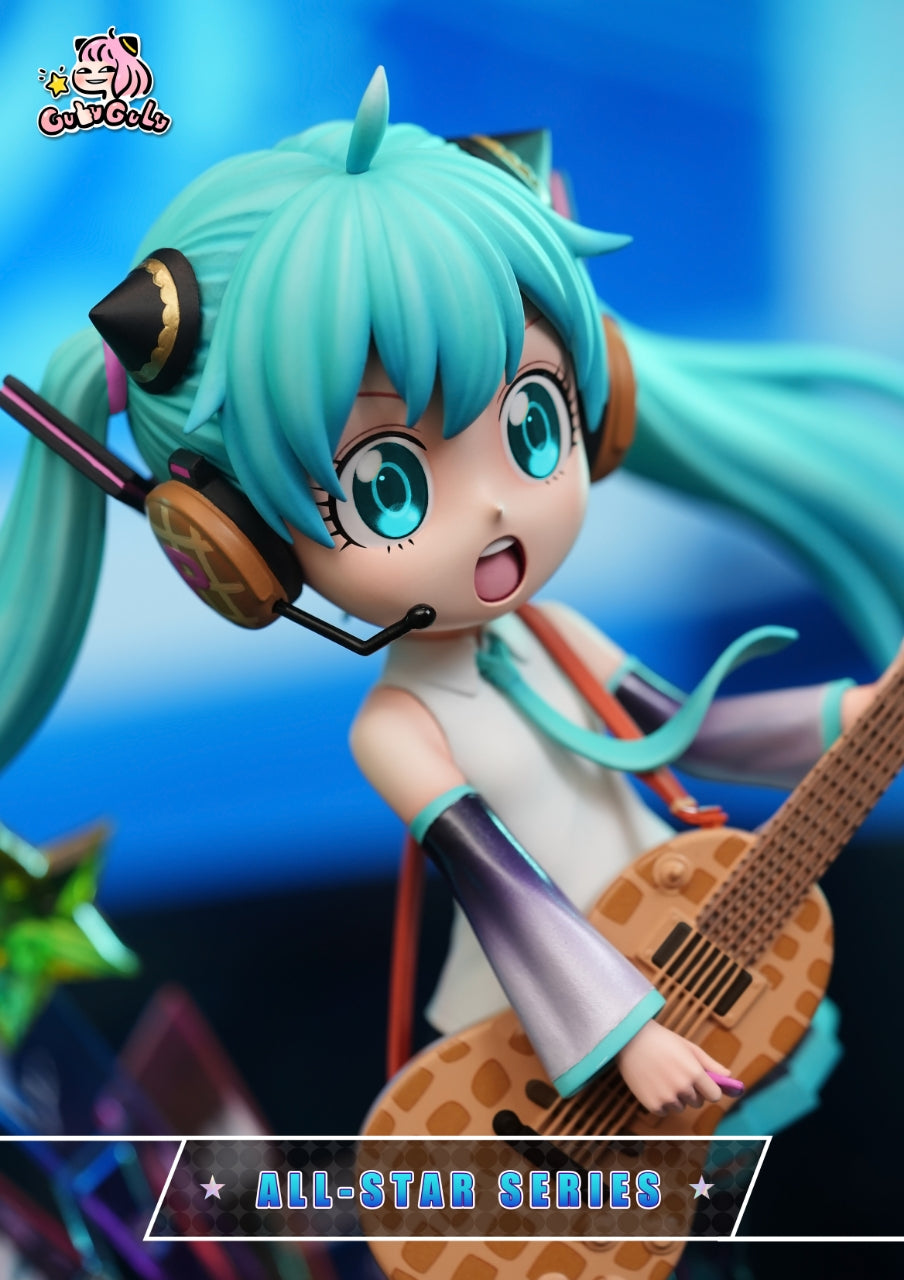 Hatsune Miku cute statue