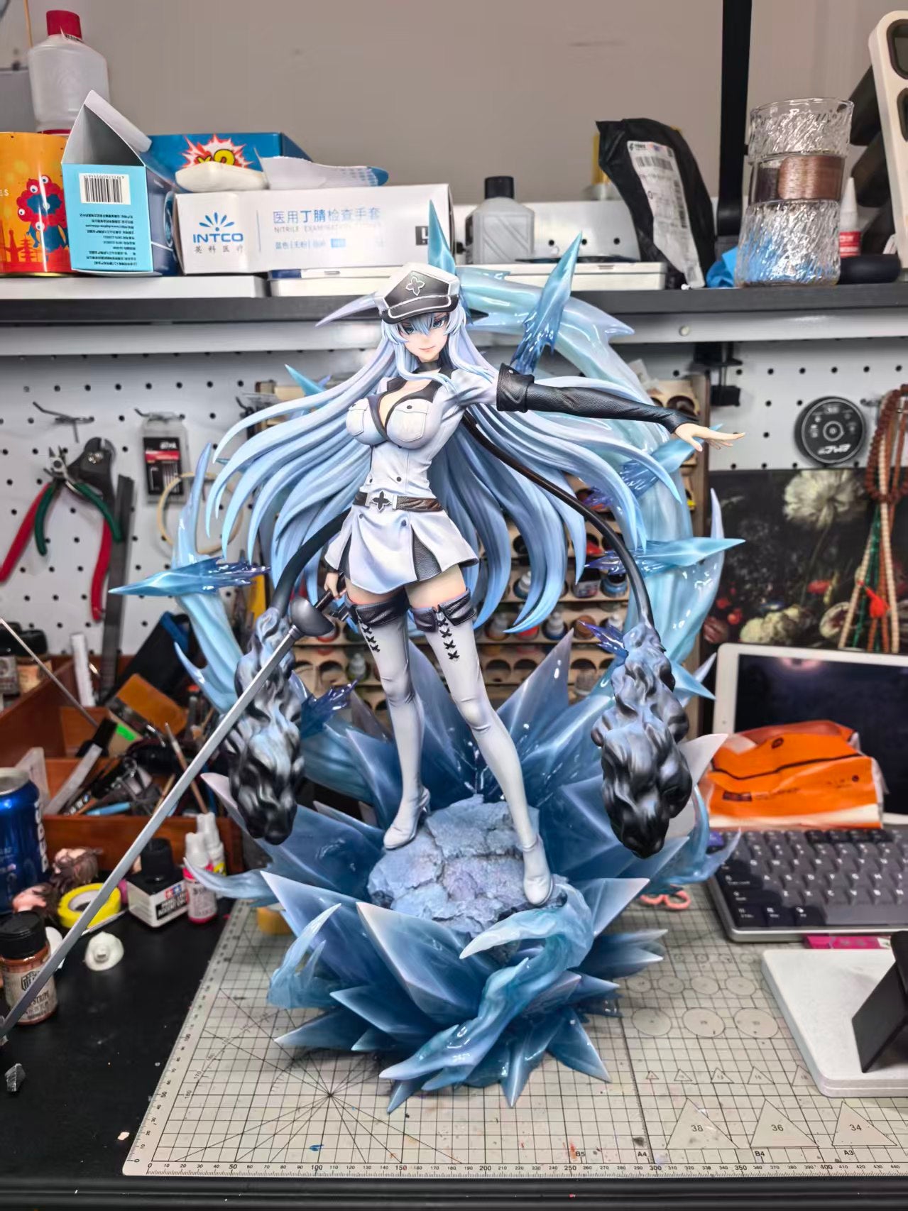 Esdeath anime statue
