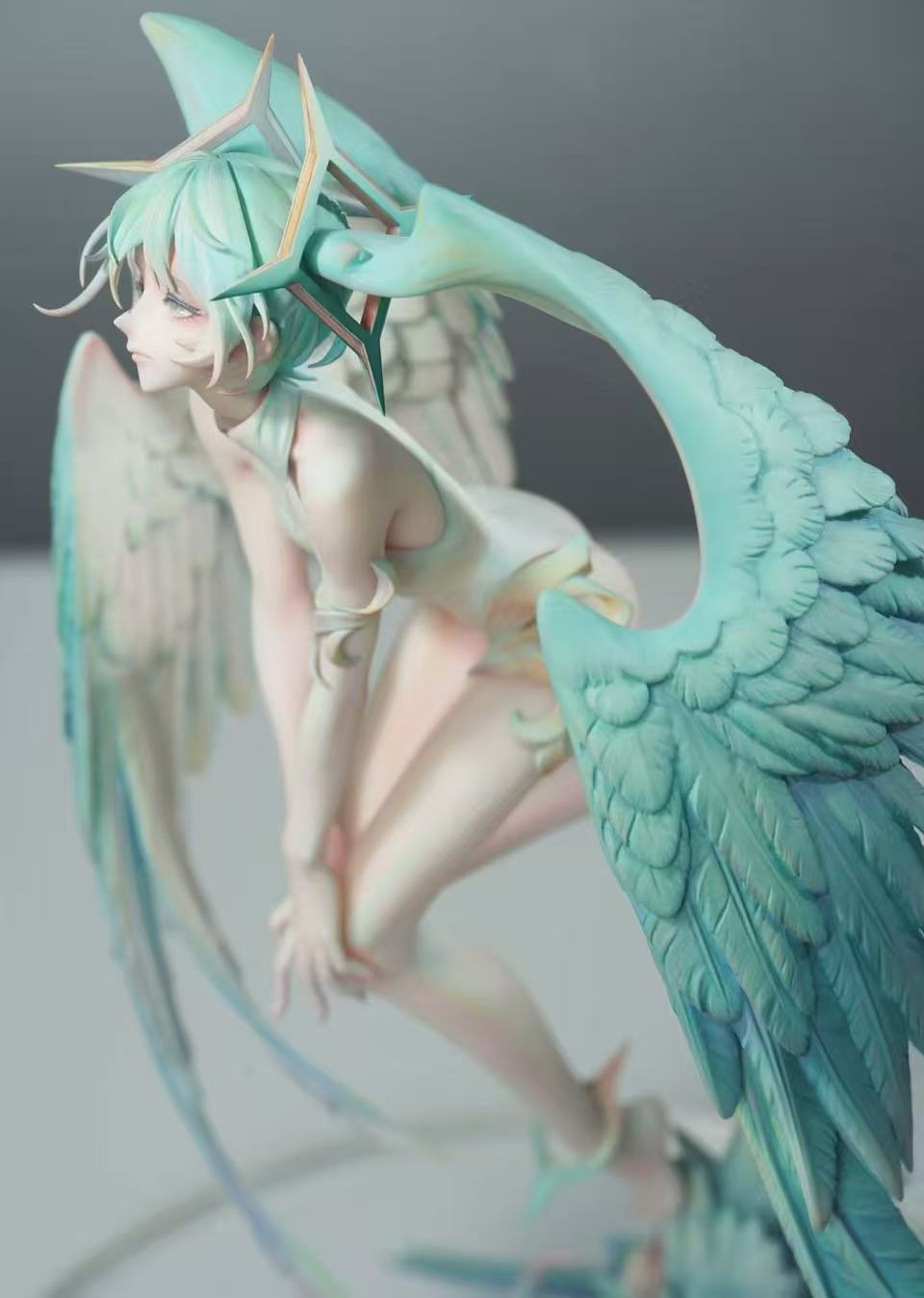 Hatsune Miku statue