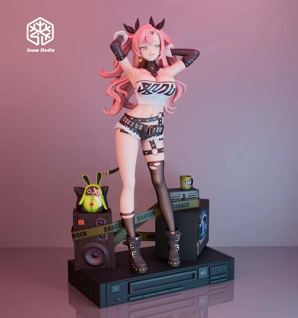 zzz nicole figure front