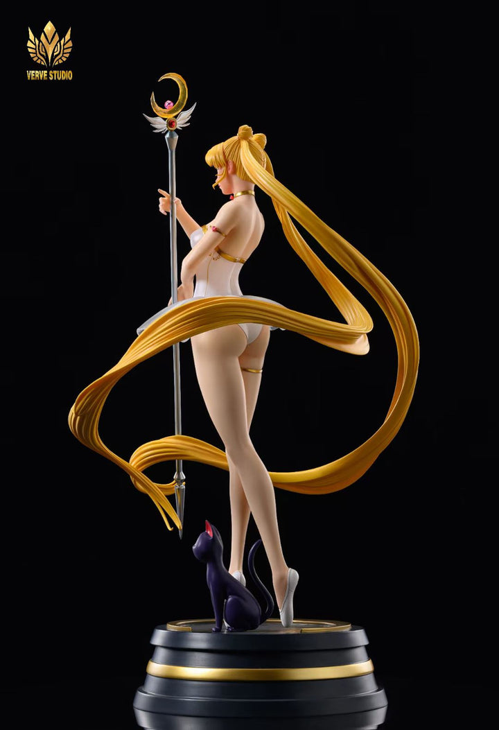 Sailor Moon statue