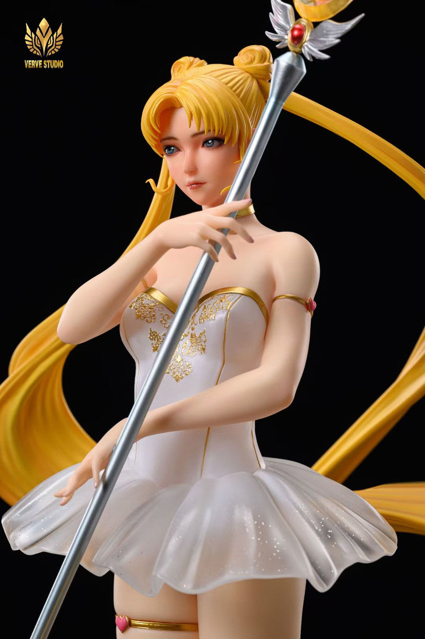 Usagi Tsukino Sailor Moon figure