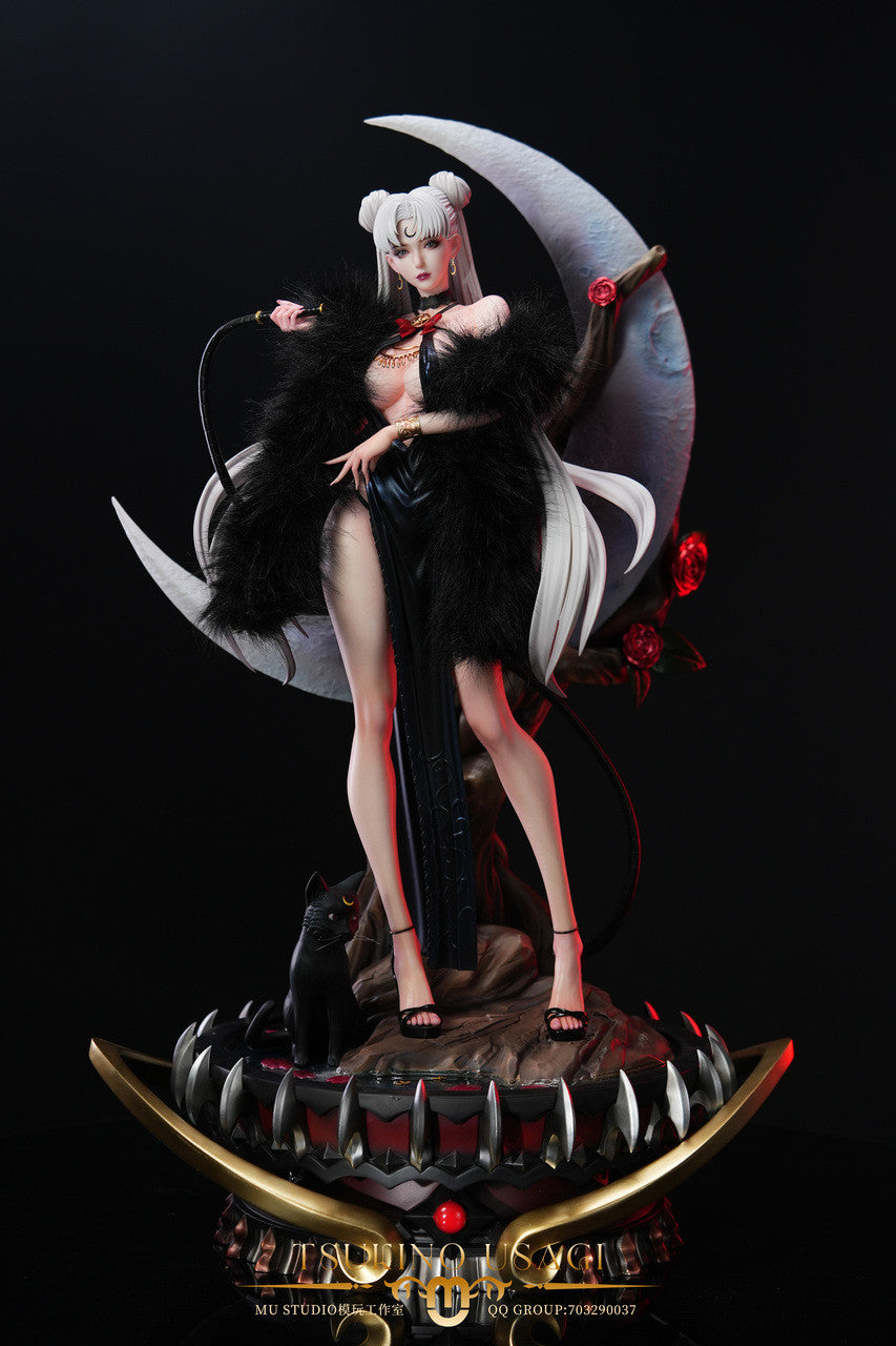 Sailor Moon statue