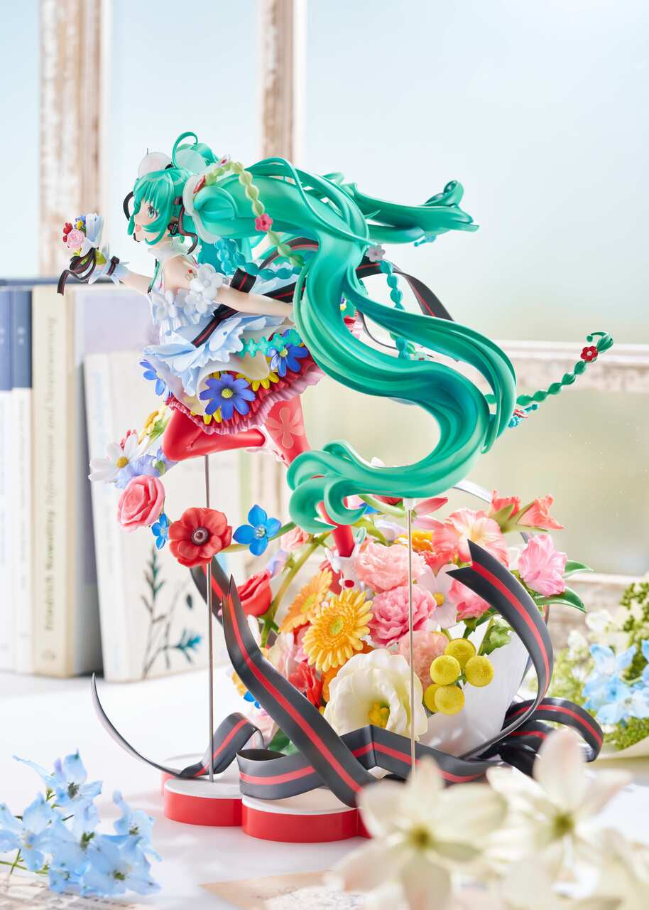 Hatsune Miku cute figure