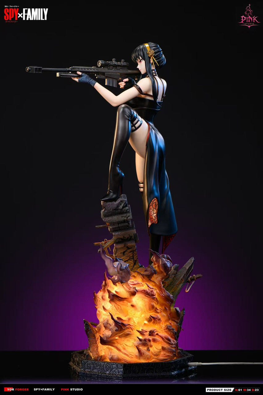 [Pre-order] 1/4 Sniper Yor Forger LED Statue - Pink Studio
