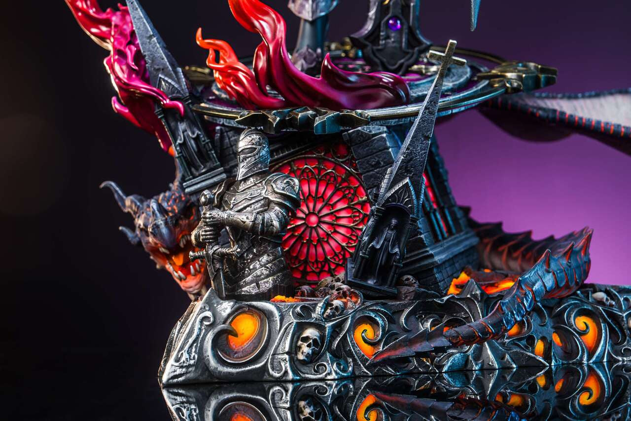 Jeanne d'Arc Alter anime statue