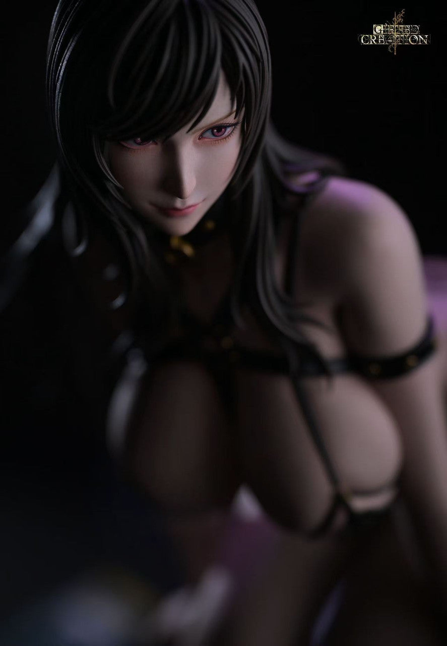 Tifa anime statue