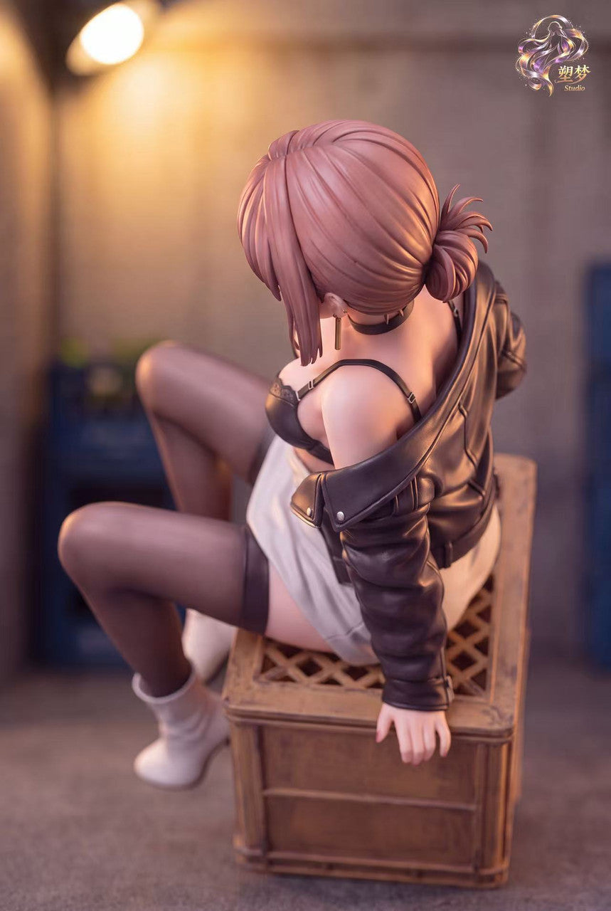 Tayama hentai statue