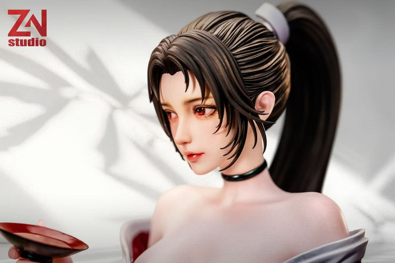Mai Shiranui anime statue