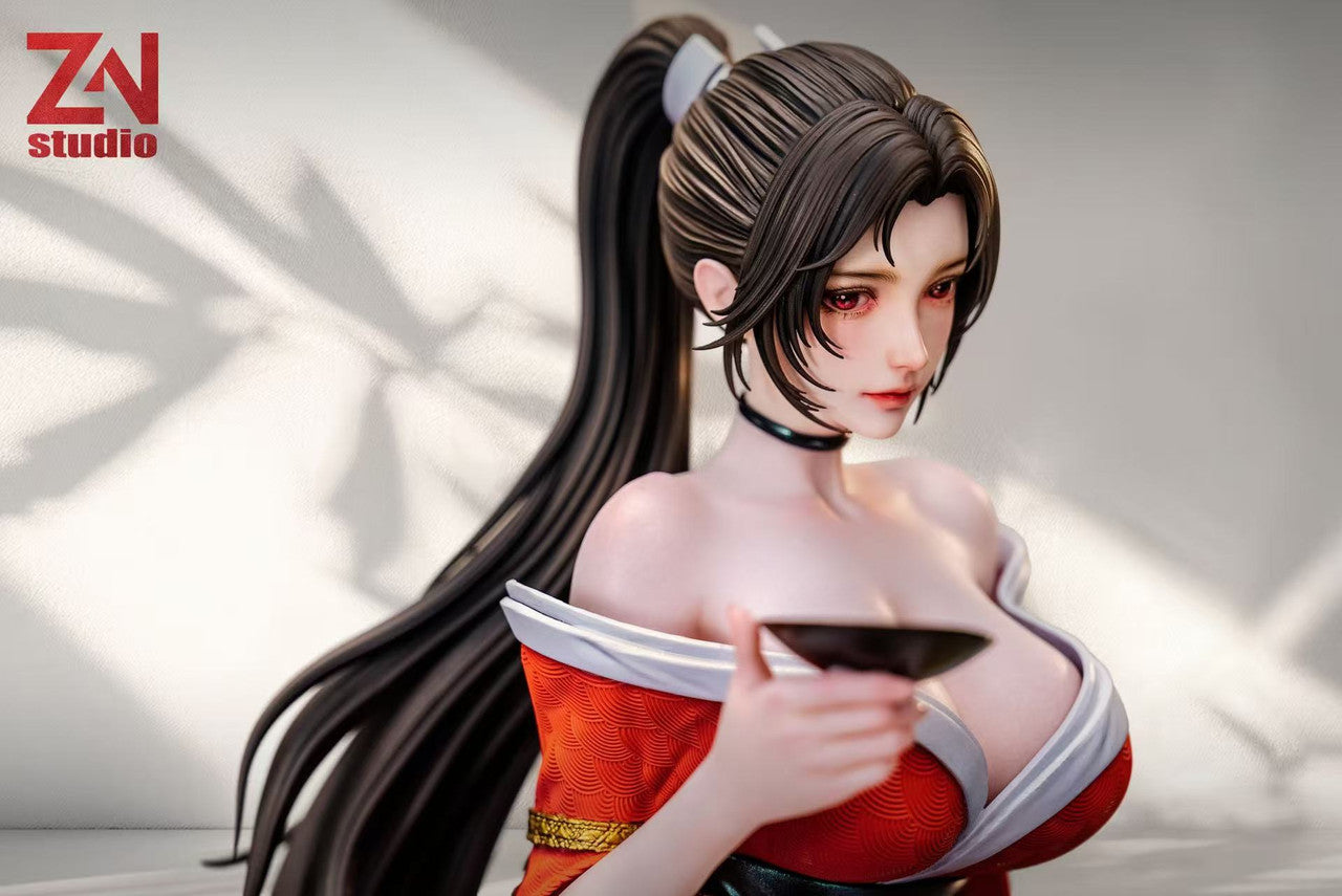 Mai Shiranui sexy statue