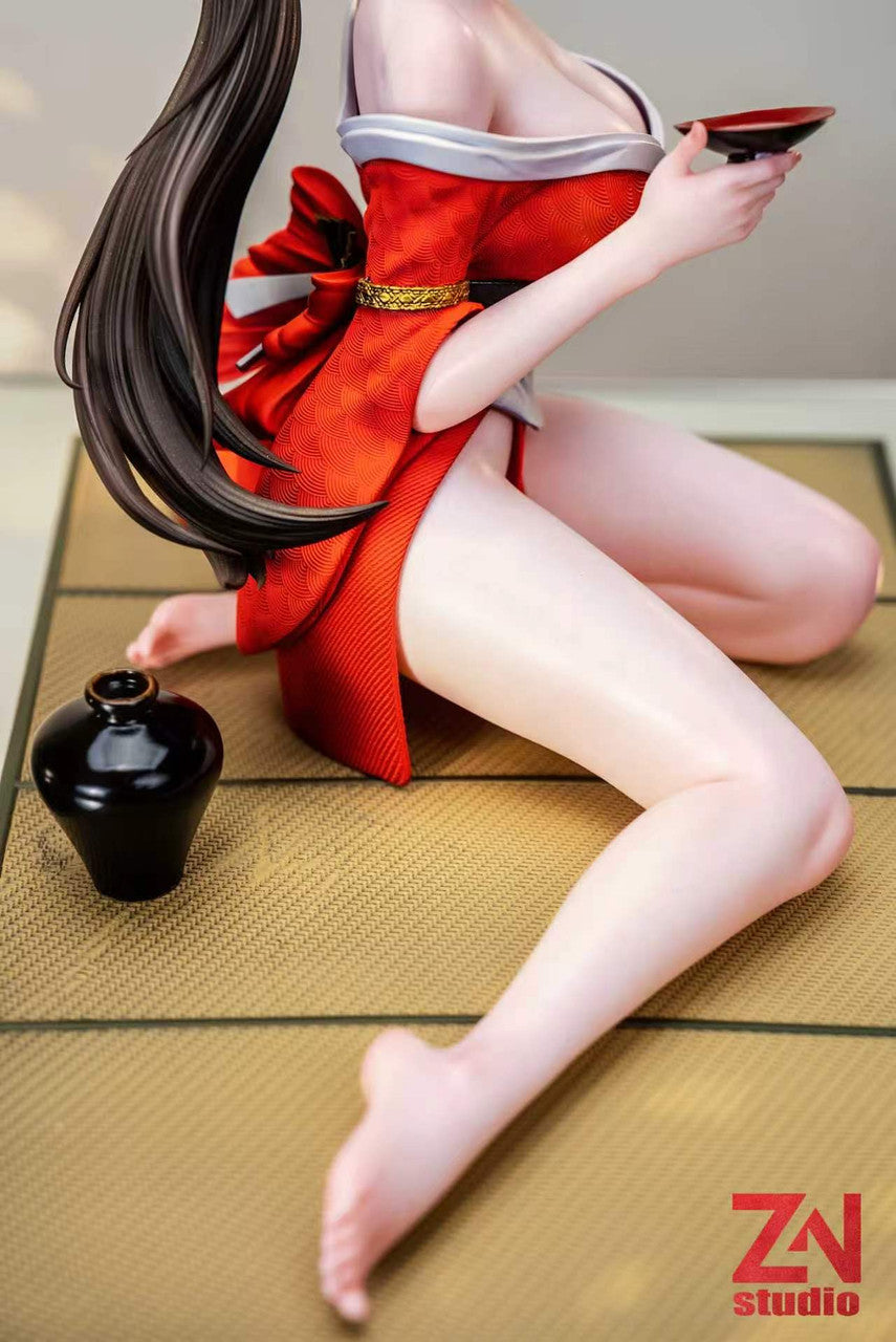 Mai Shiranui statue