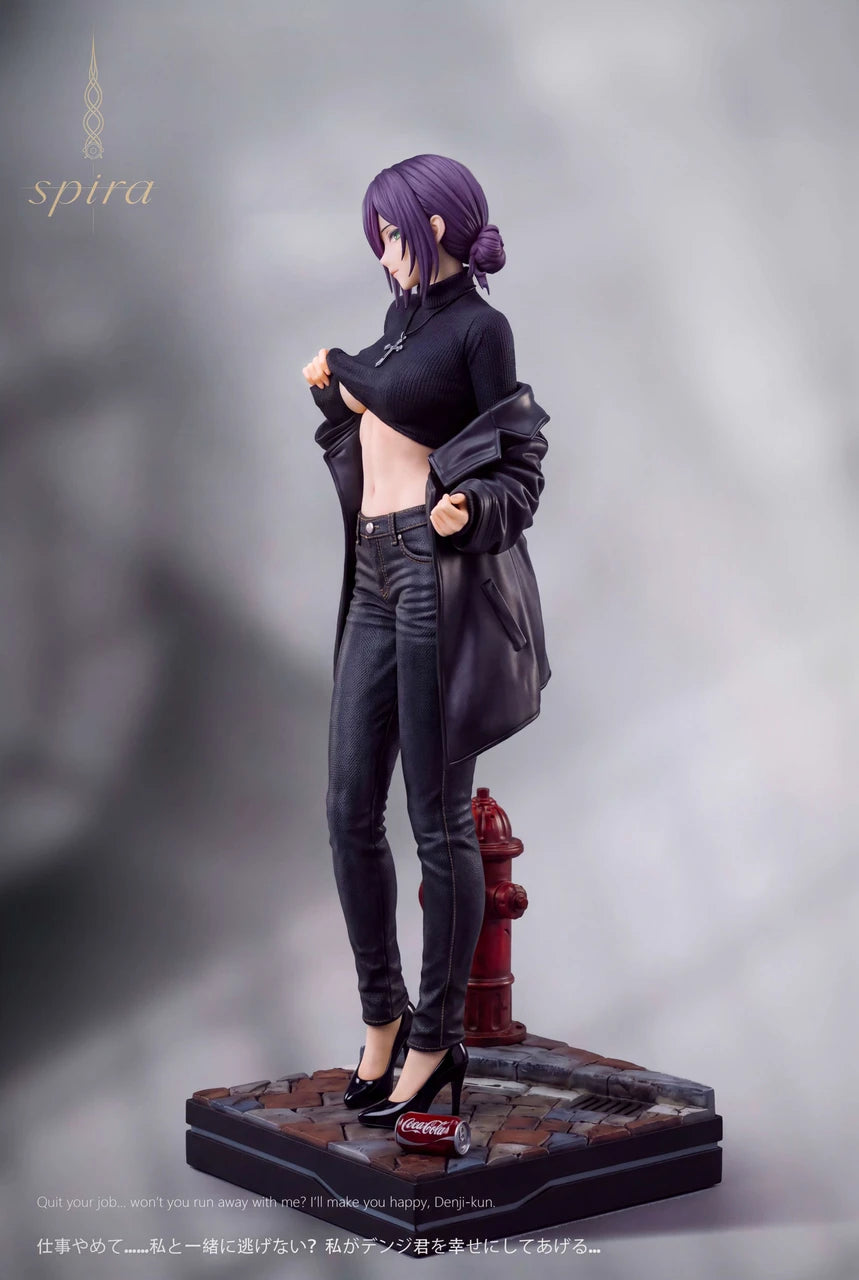 Chainsaw Man Reze figure