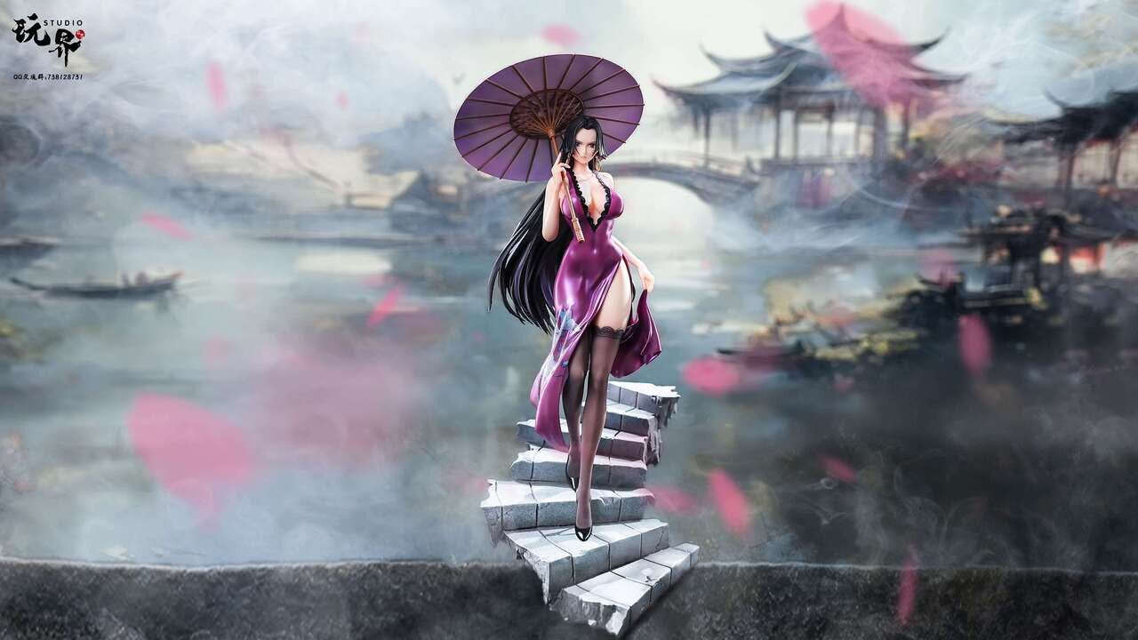 boa hancock figure