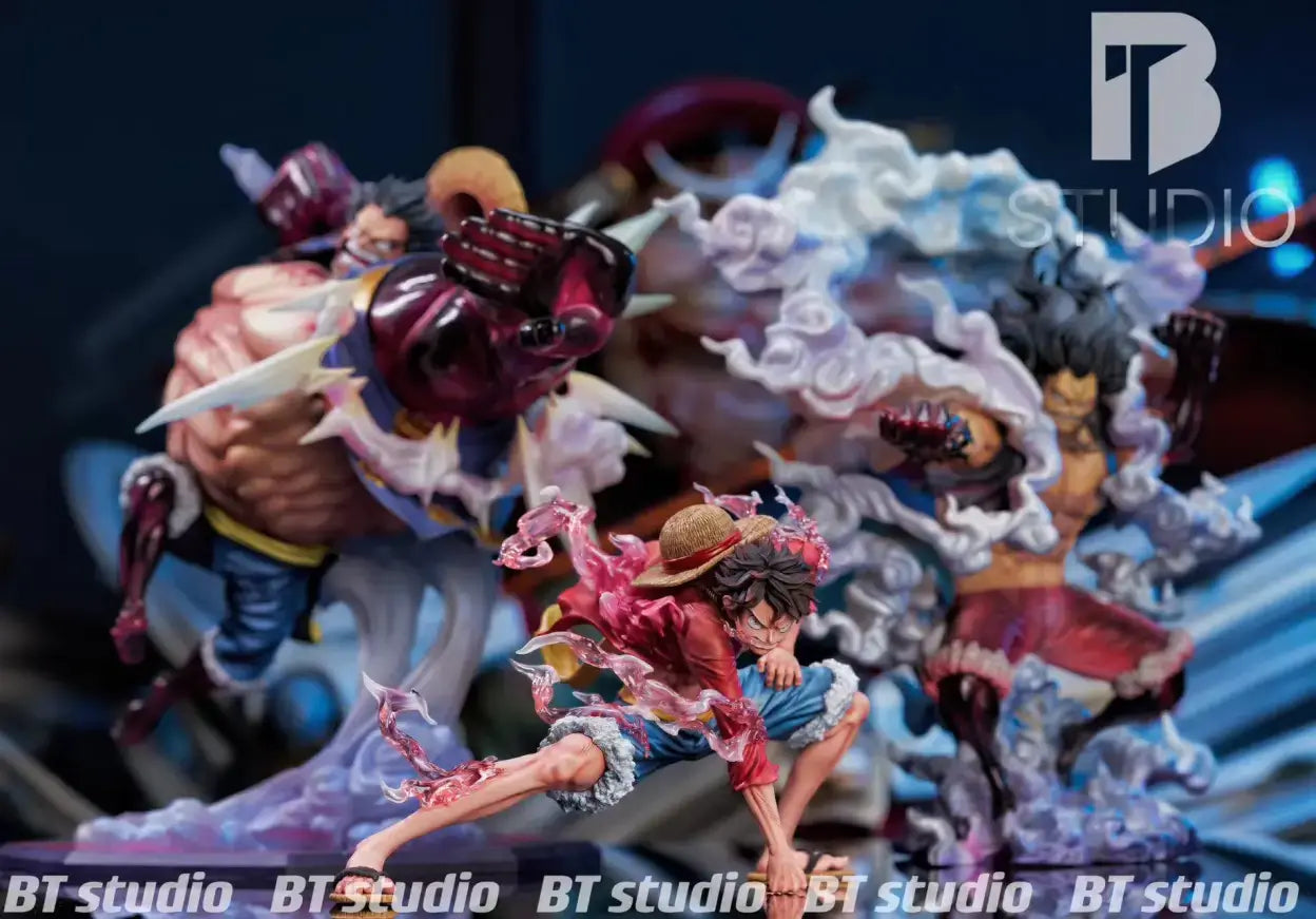 Luffy figure left 2