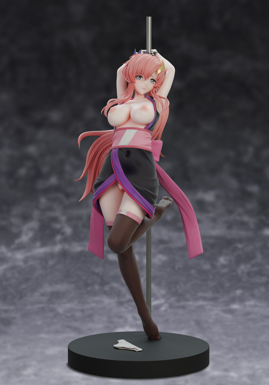 Lacus Clyne nude anime figure