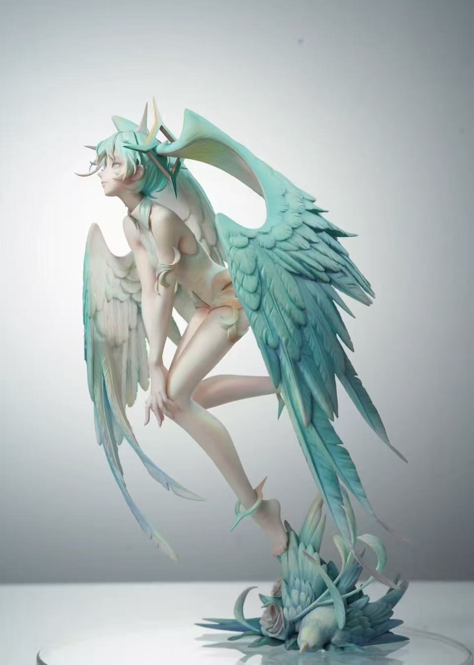 Hatsune Miku anime statue