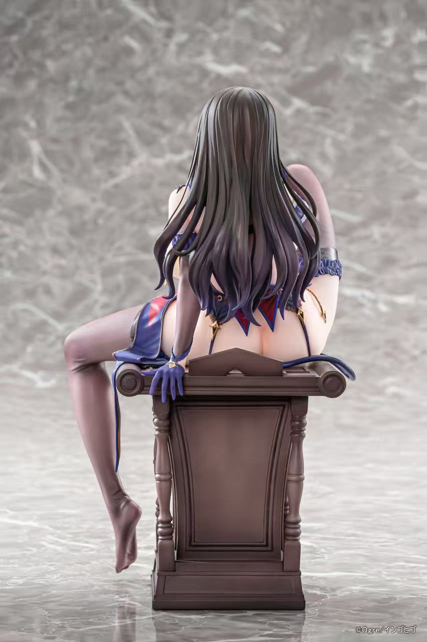 anime statue