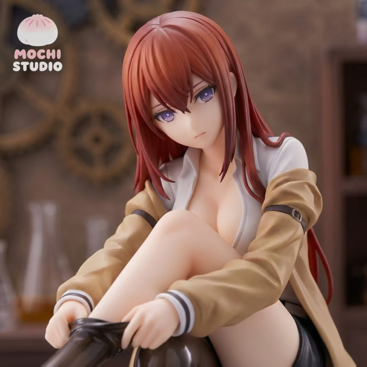 Kurisu Makise statue
