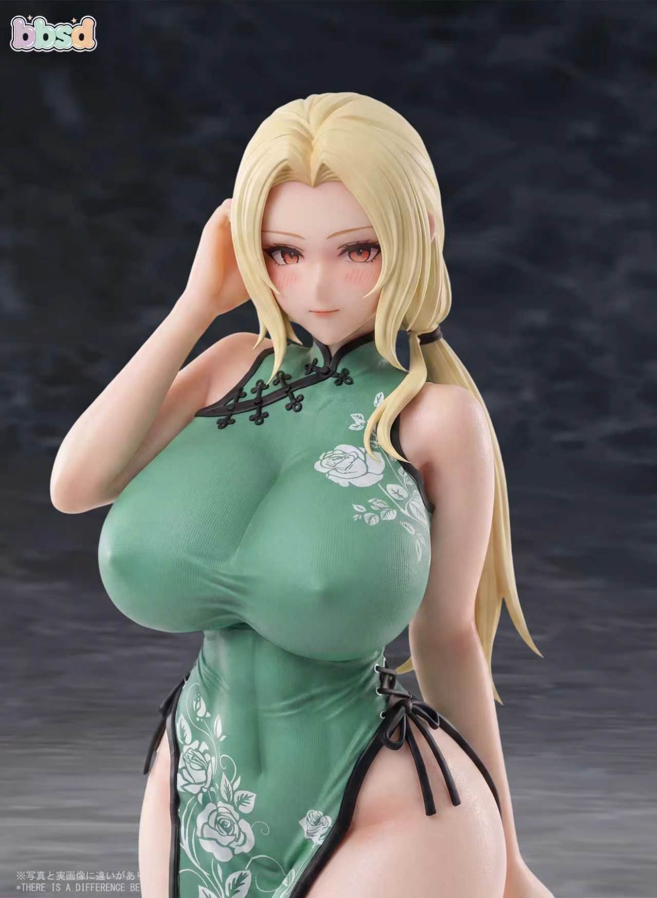 Tsunade hentai figure