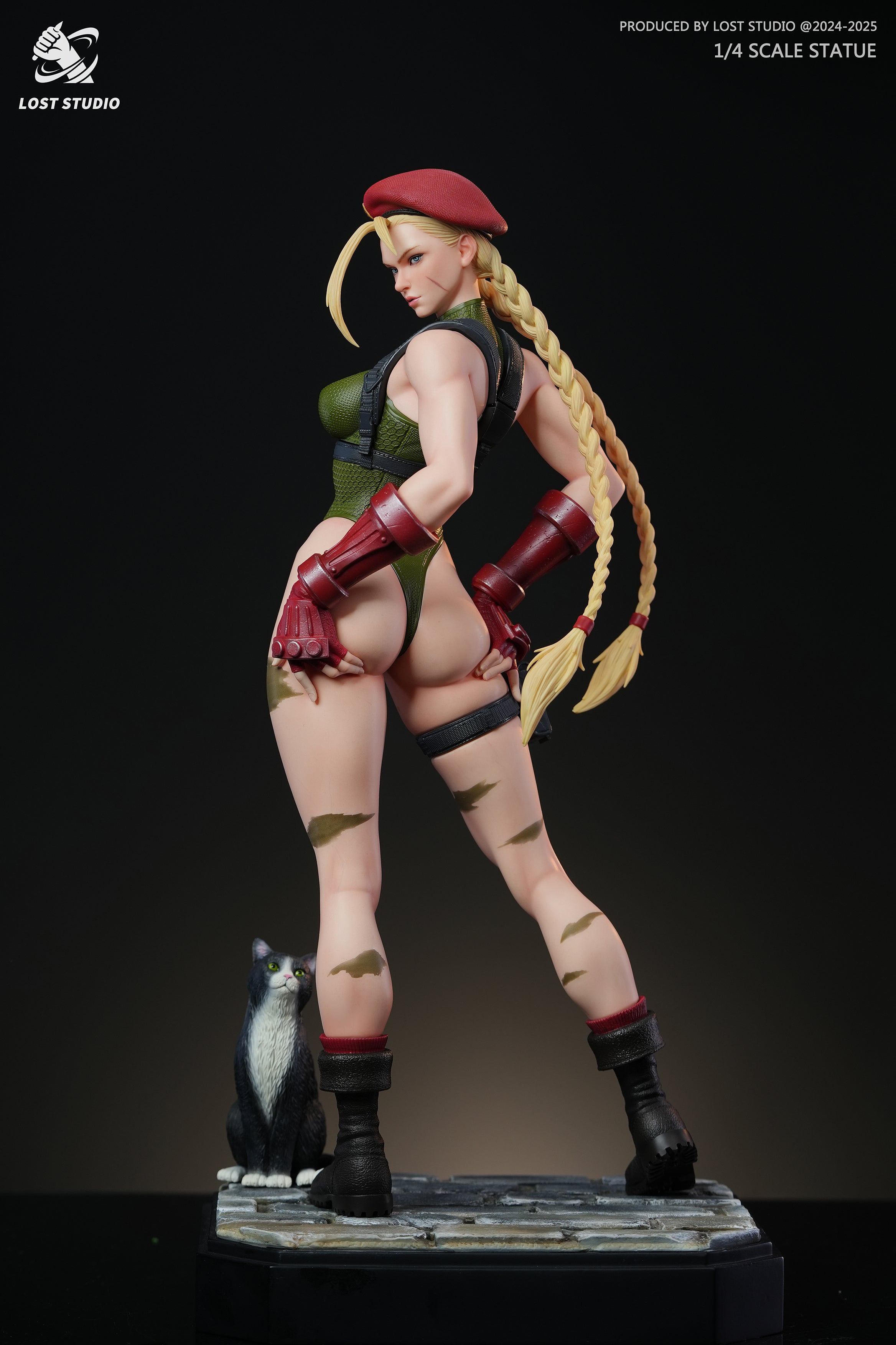 Cammy Street Fighter Statue