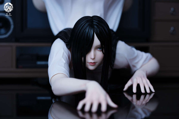 Sadako Yamamura figure front