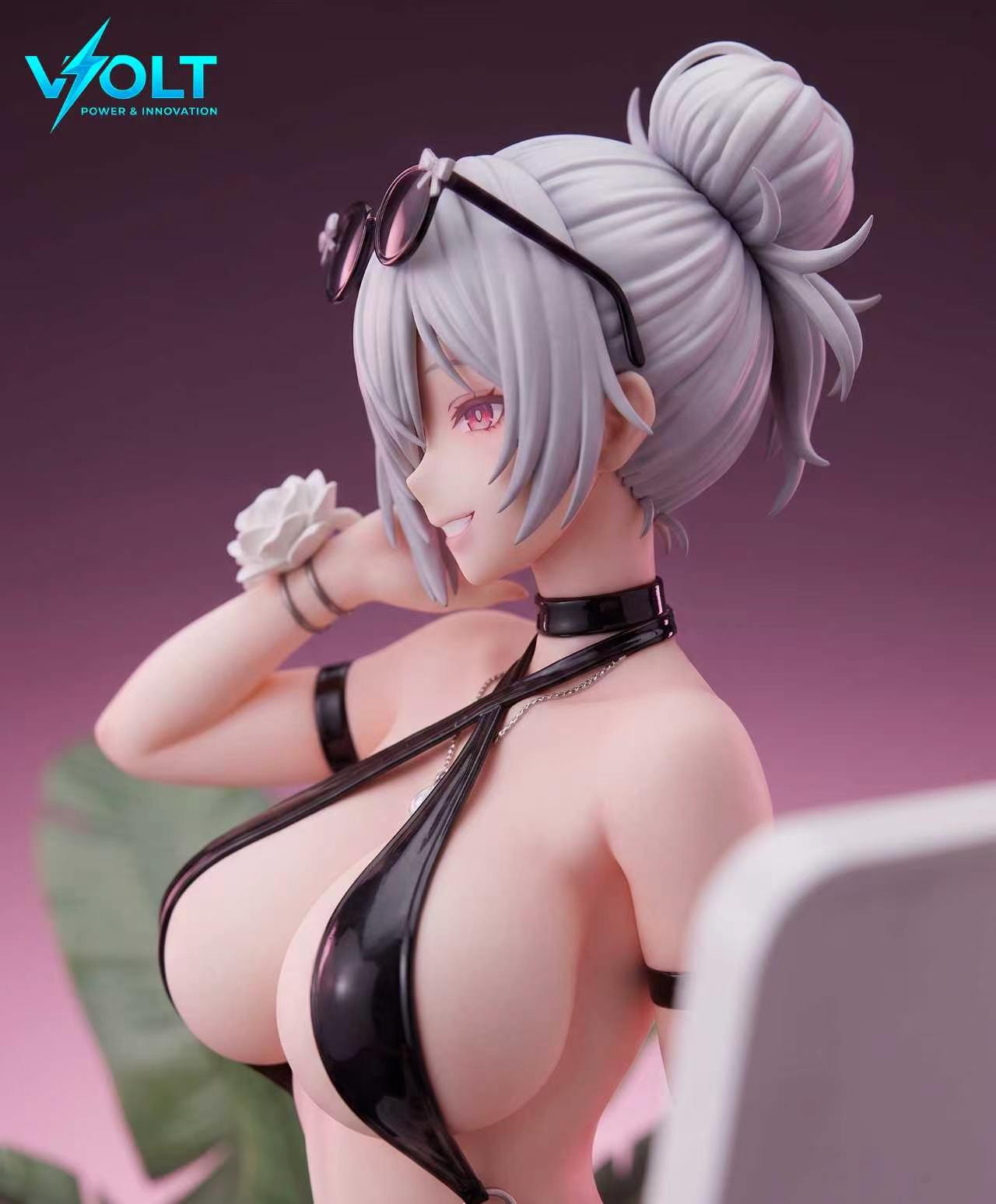 NIKKE Cinderella statue