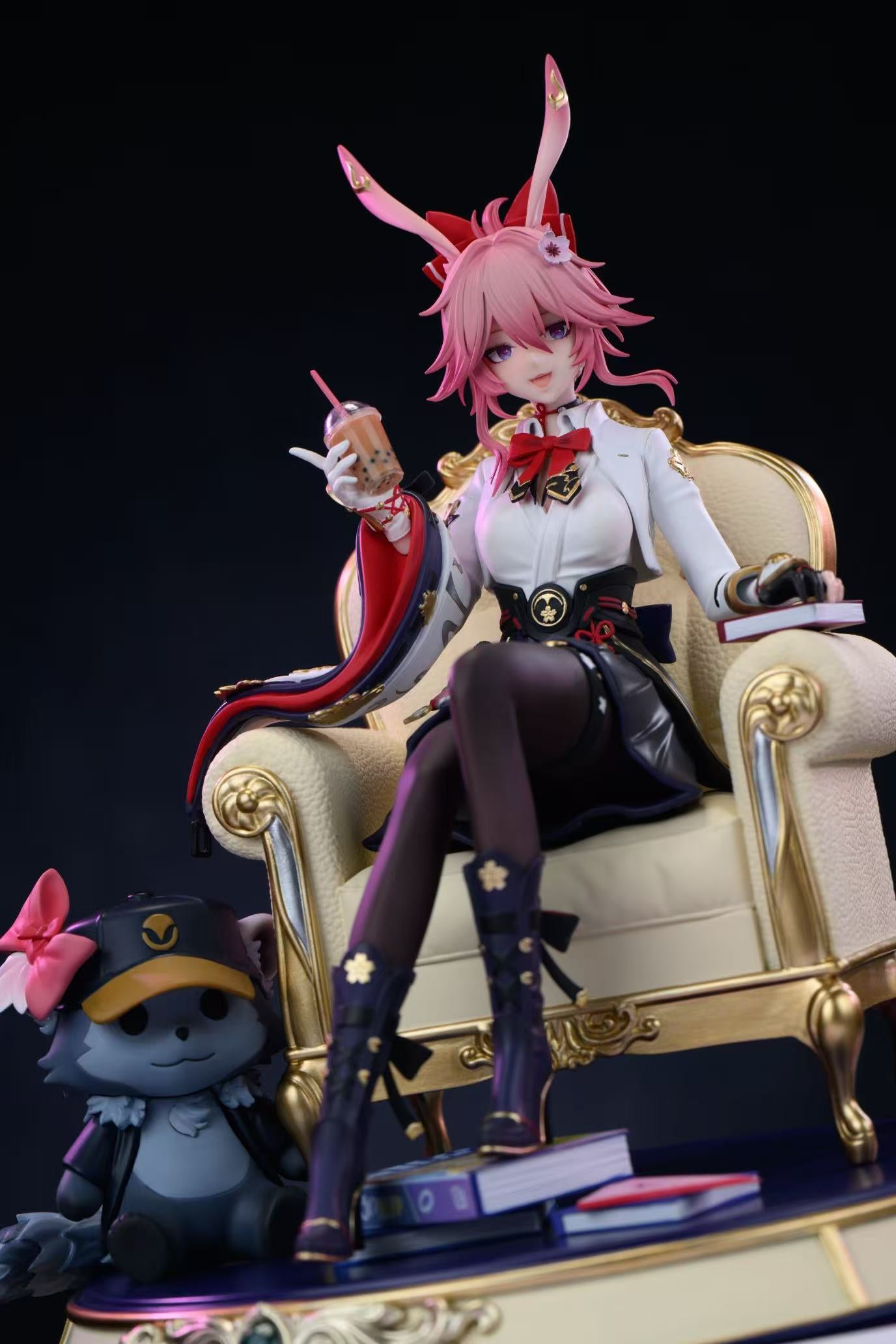 Evanescia figure