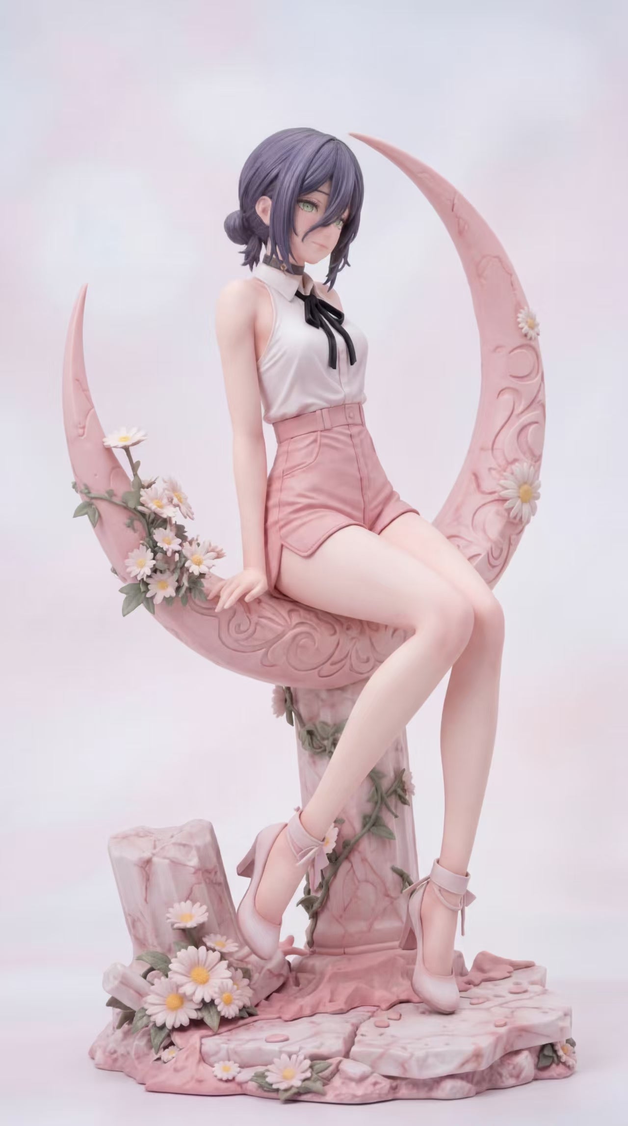 Chainsaw Man Reze statue