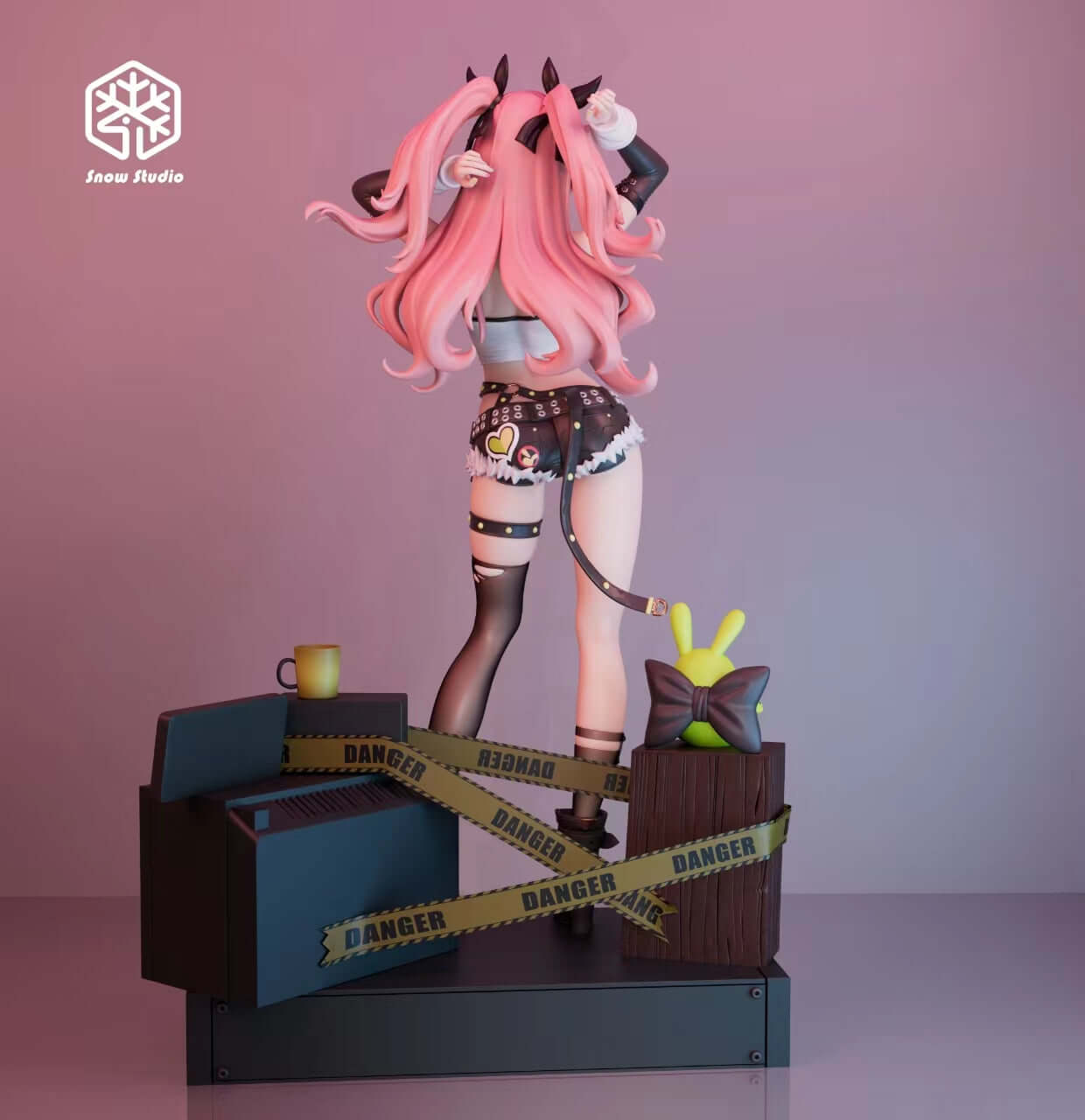 zzz nicole figure back