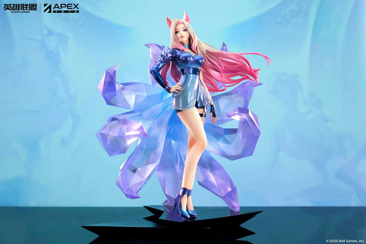 Ahri lol statue
