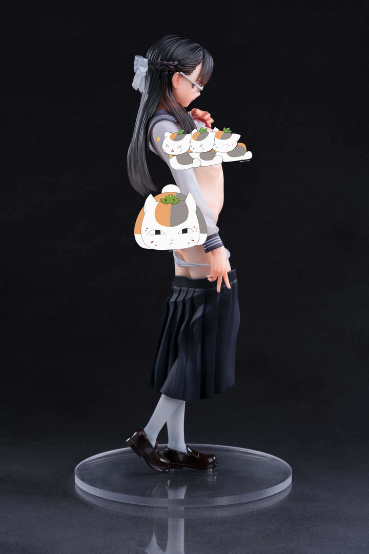 nude anime figure left