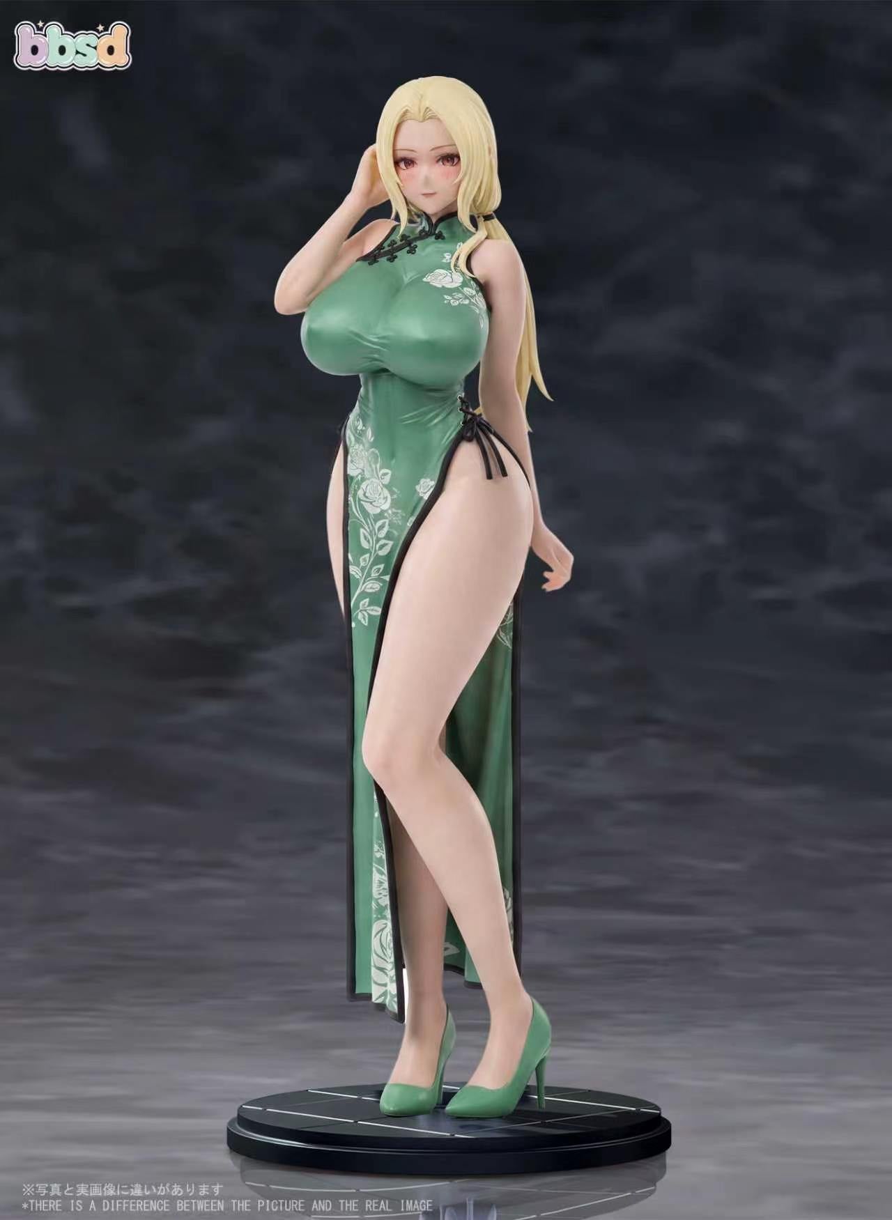 Tsunade hentai figure