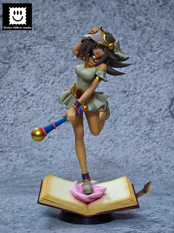 Mana Yu-Gi-Oh statue