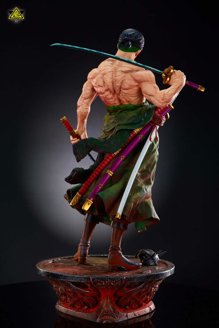 One Piece figure Zoro back