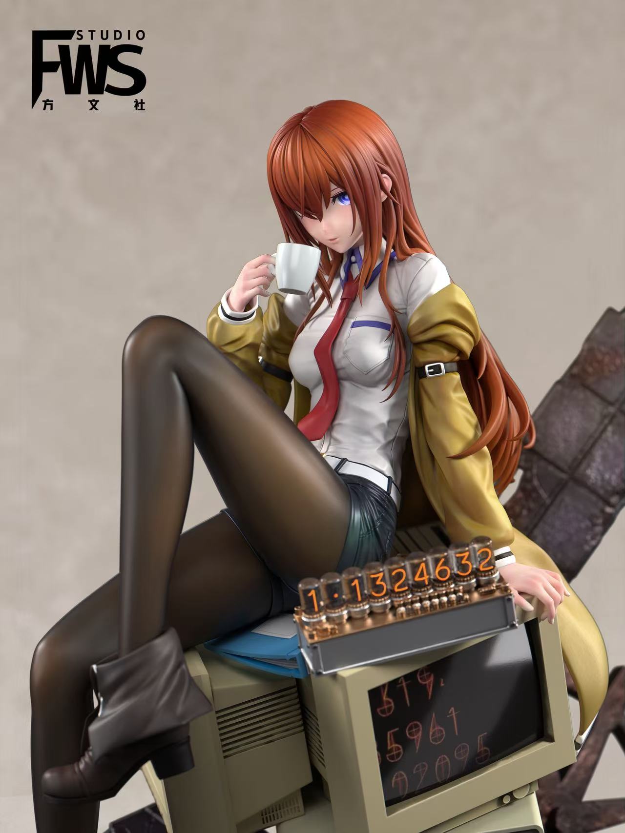 Kurisu Makise anime statue