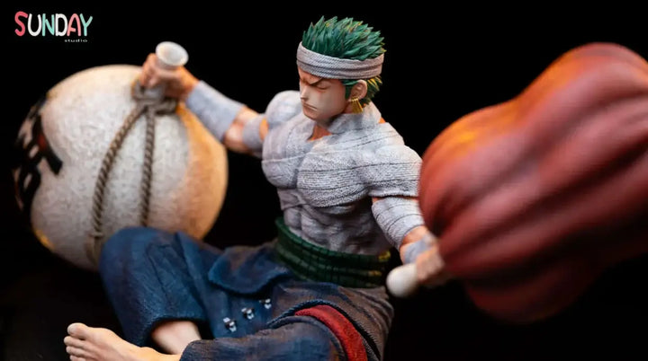 One piece Zoro figure left