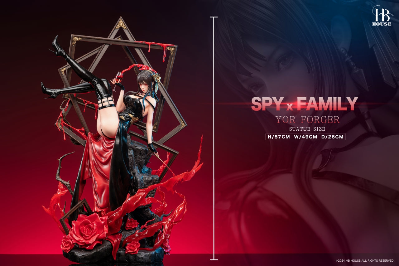 spy family statue