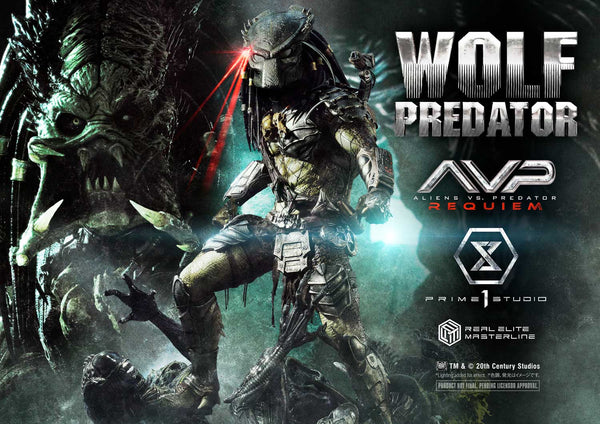 Aliens vs Predator statue