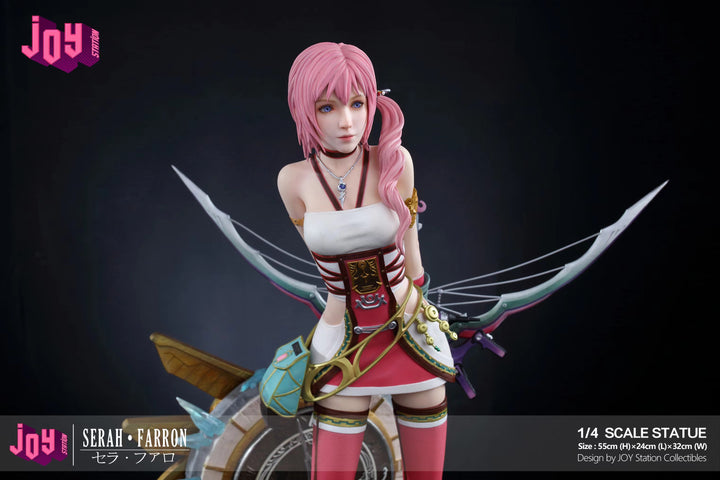 Final Fantasy statue