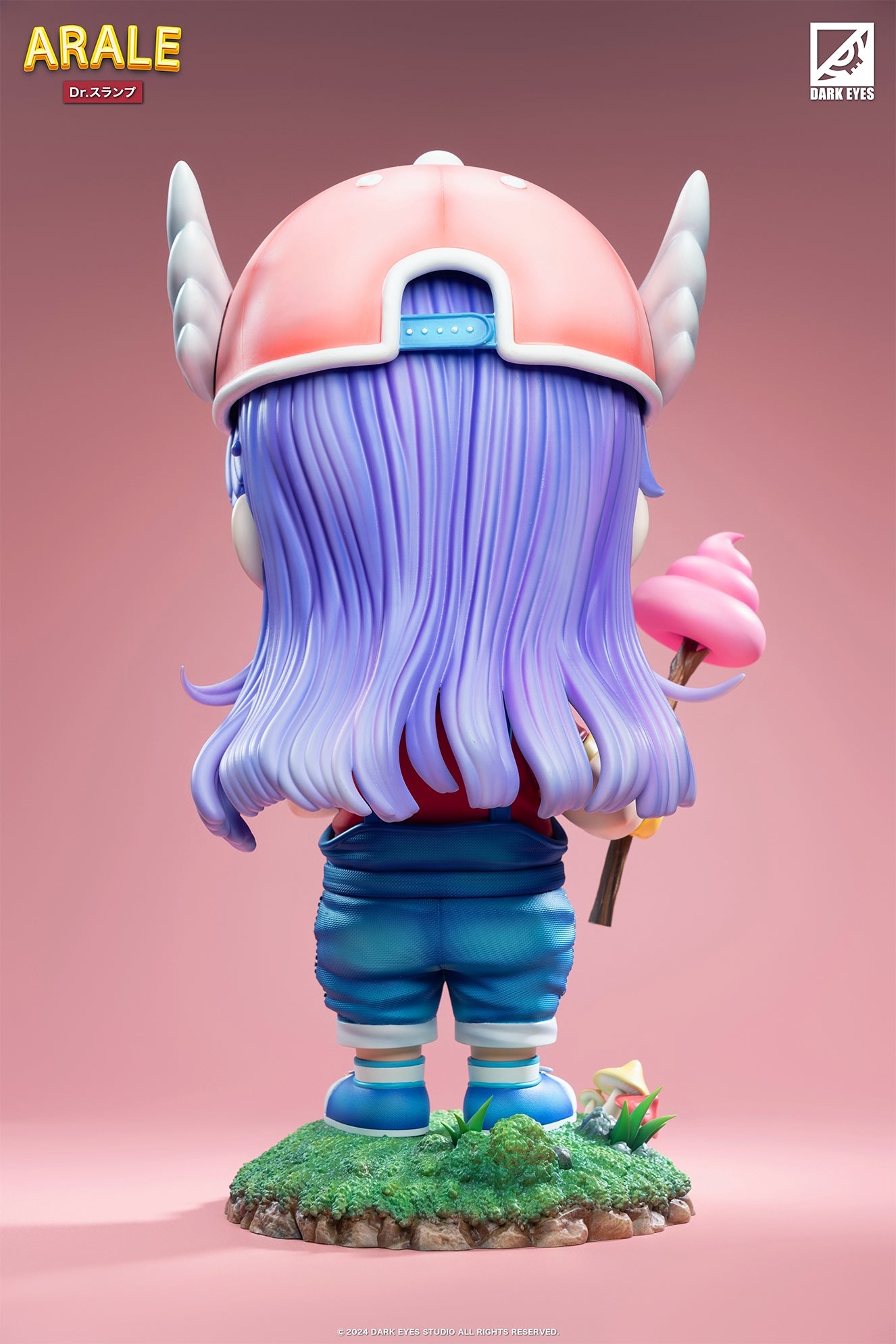 Arale figure back