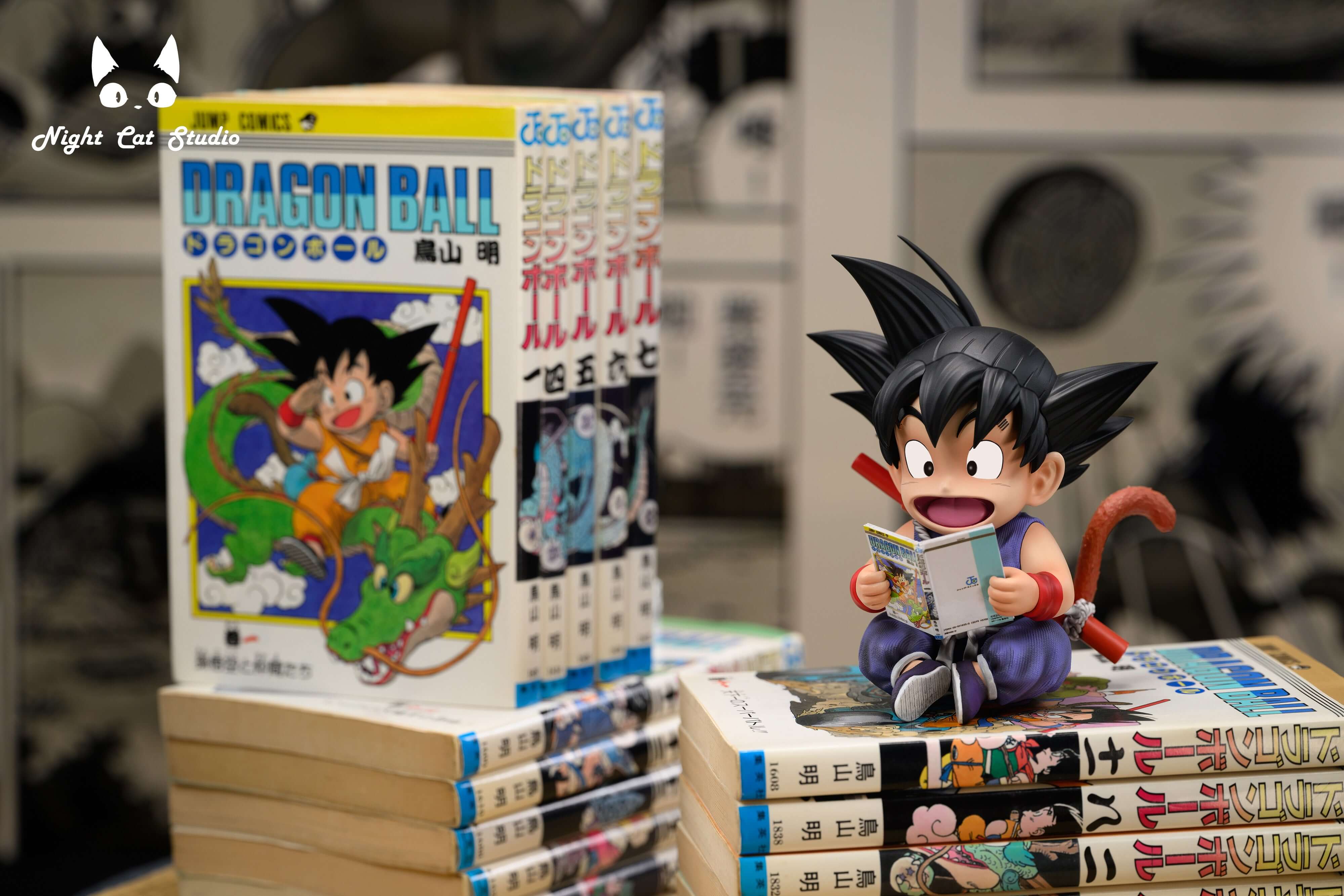 [Pre-order] Goku reading Dragon Ball comic book-Night Cat Studio