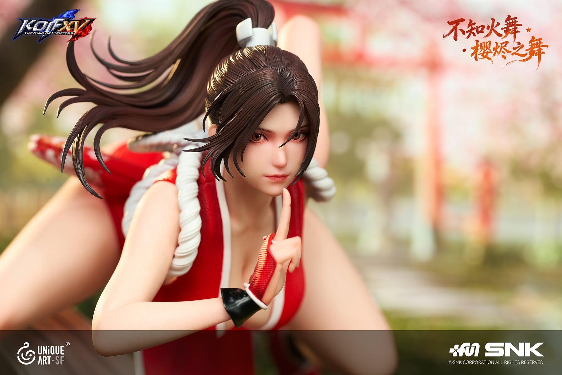 Mai Shiranui statue