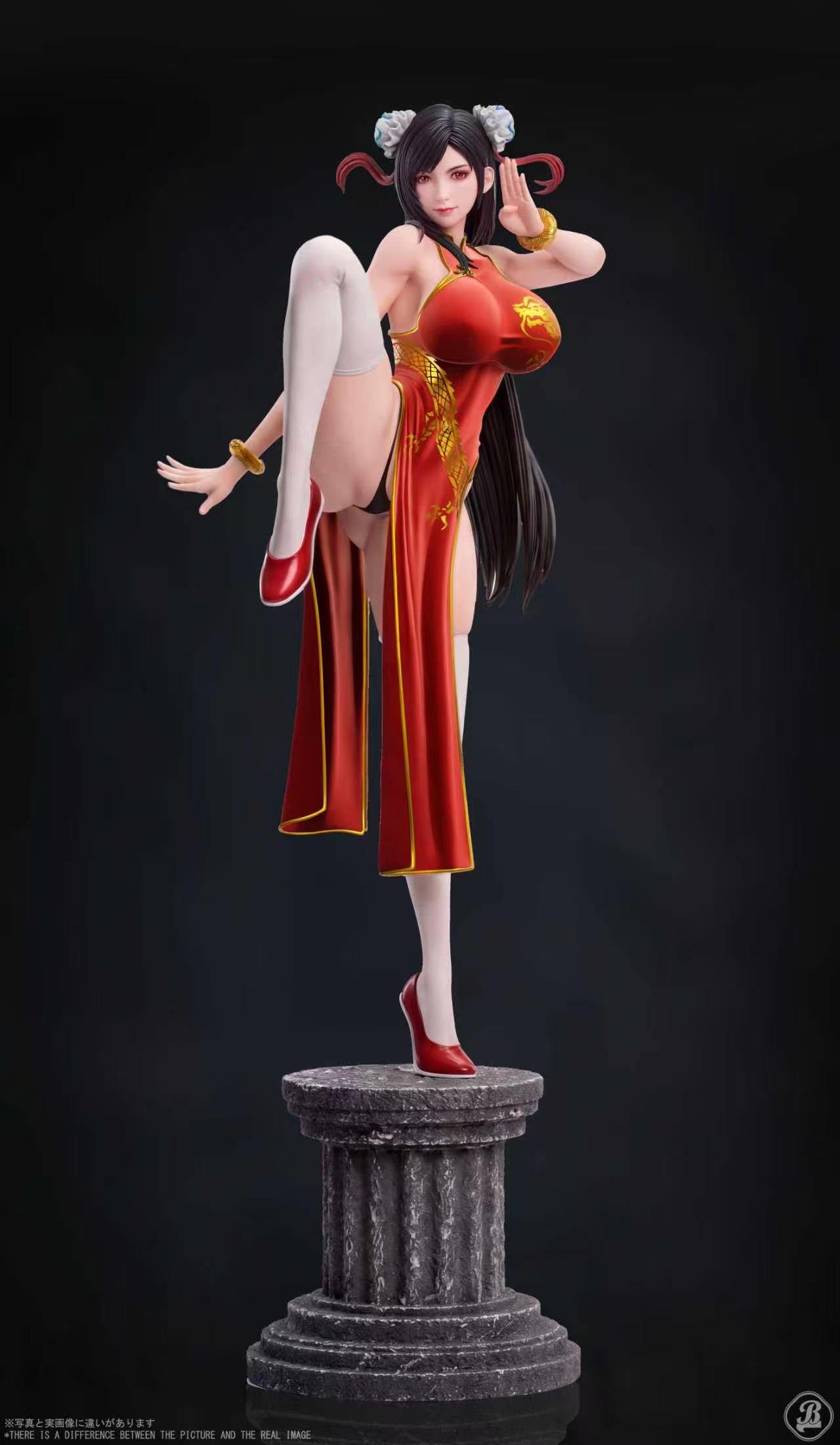 Tifa hentai statue