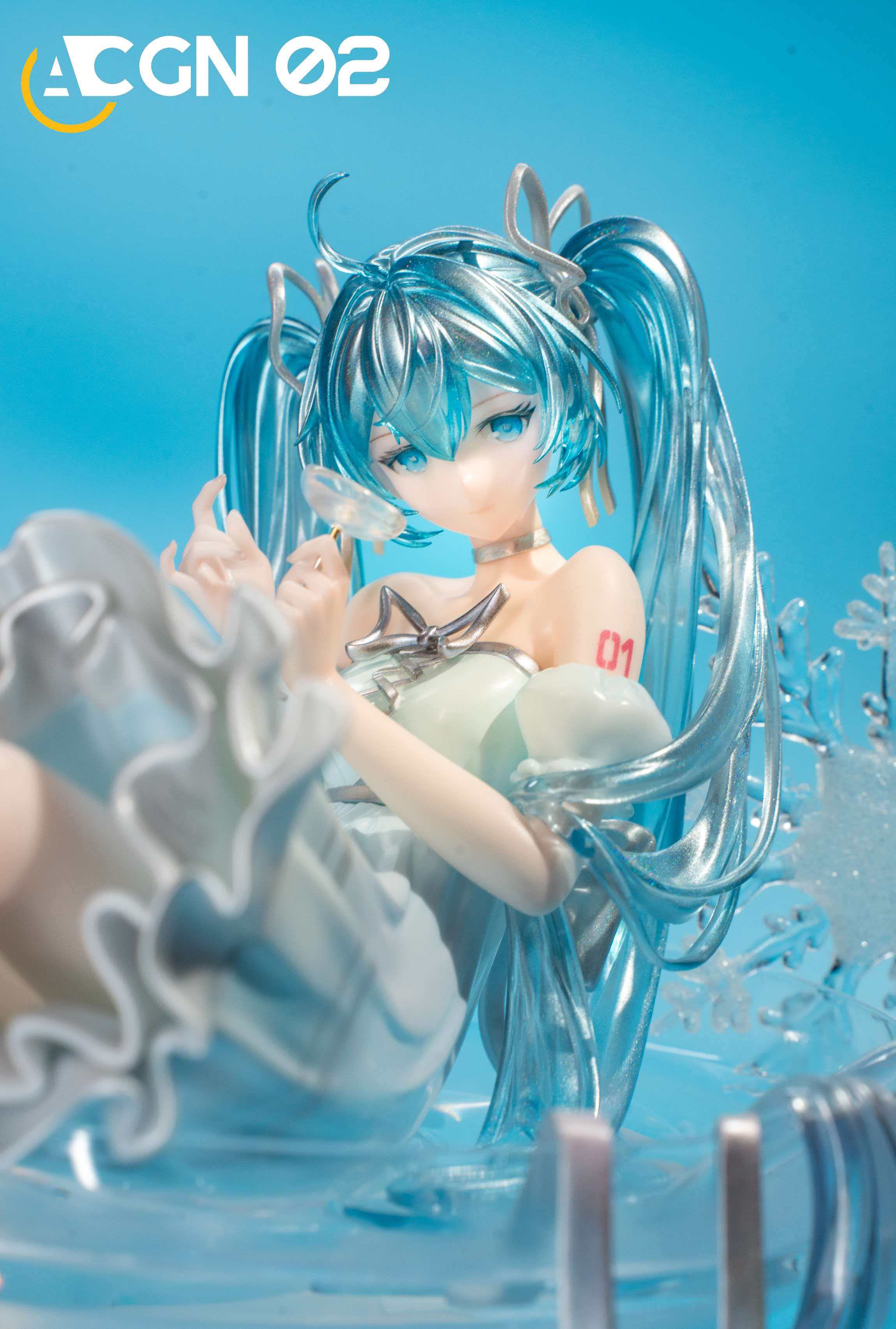 Hatsune Miku statue