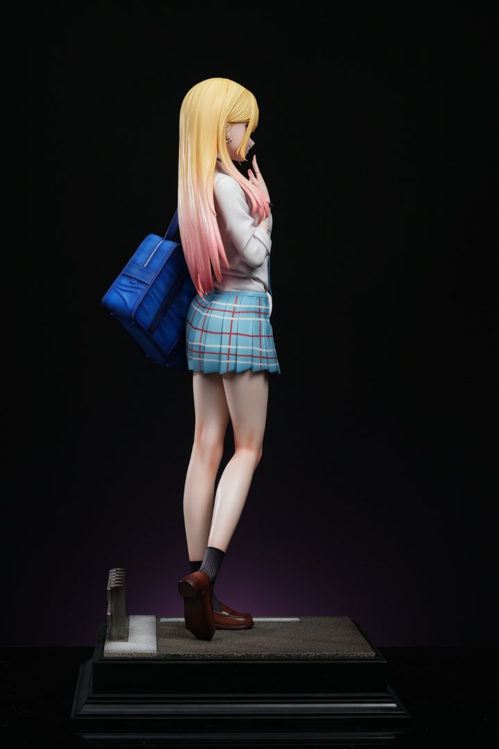 Marin Kitagawa statue