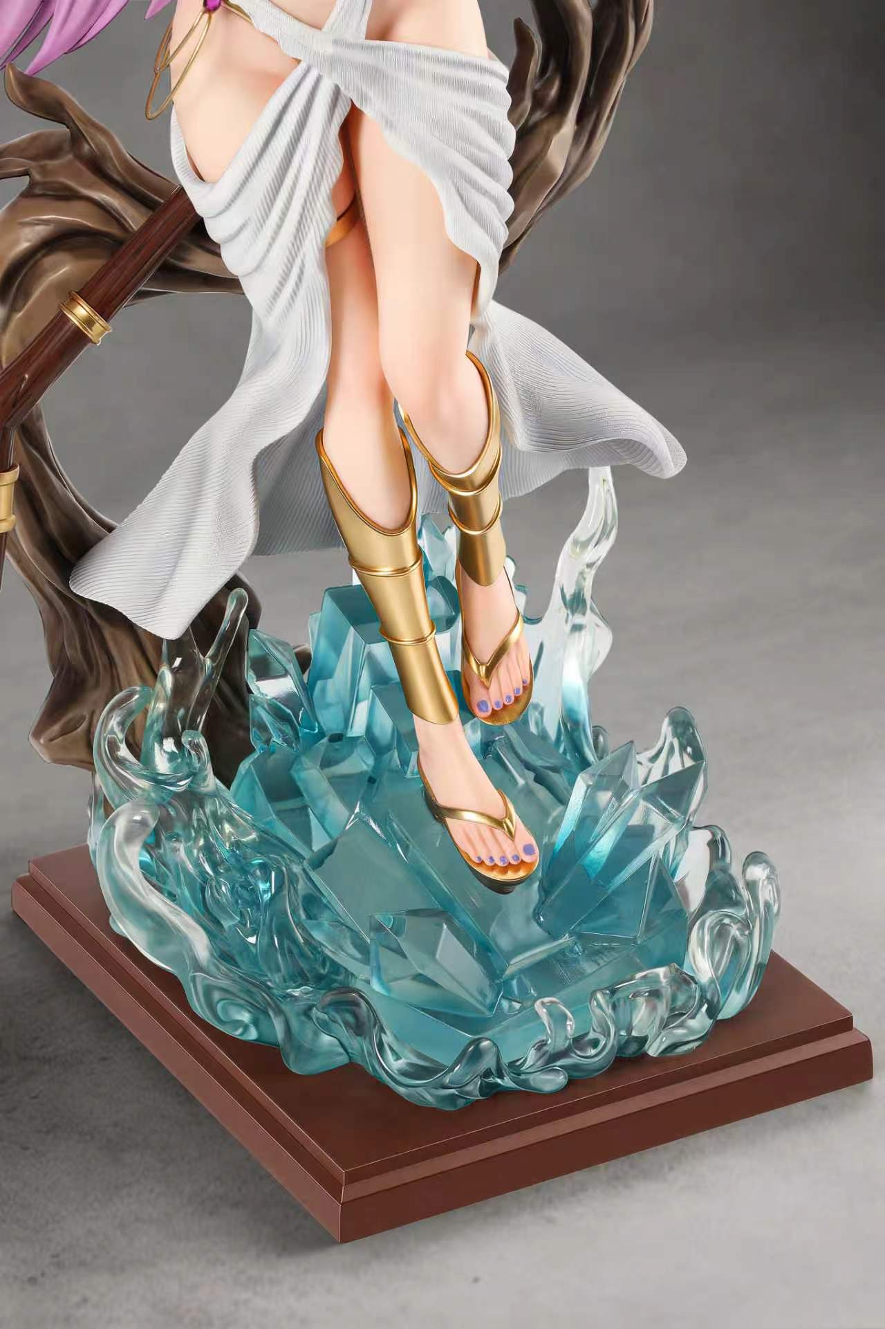 Fern anime statue