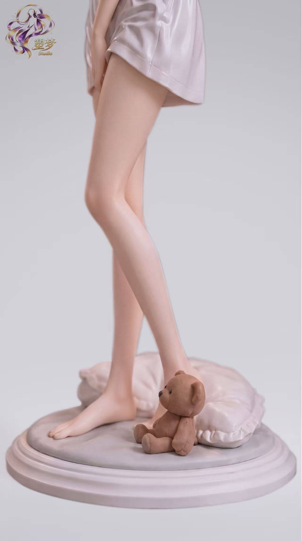 Asuka anime statue