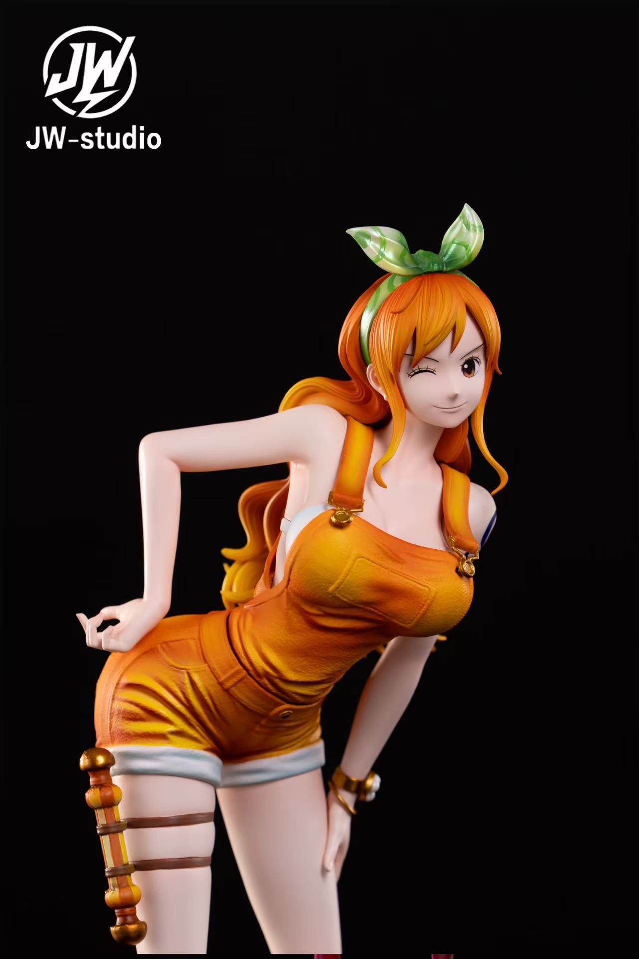 Nami Statue One Piece